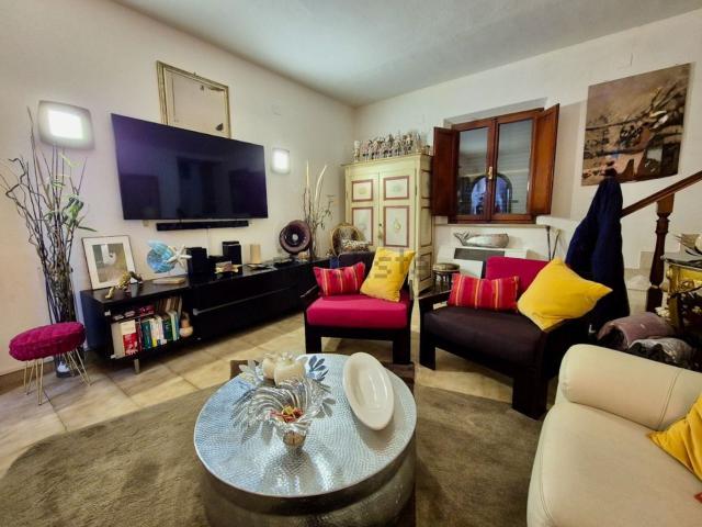 Casa in vendita a San Donato, Cascina