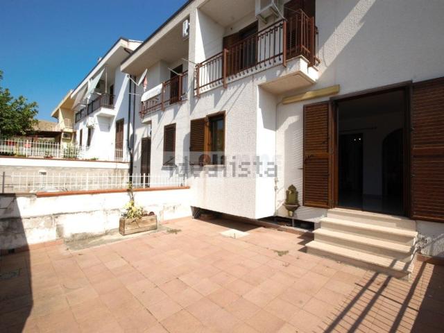Casa in vendita a Calabria, Catanzaro