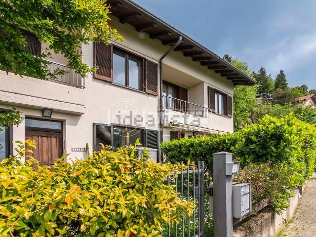 Casa in vendita a Brunate, Lombardia