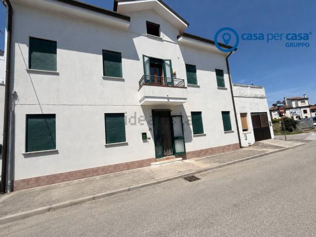 Casa in vendita a Borgo Dolomiti, Adria