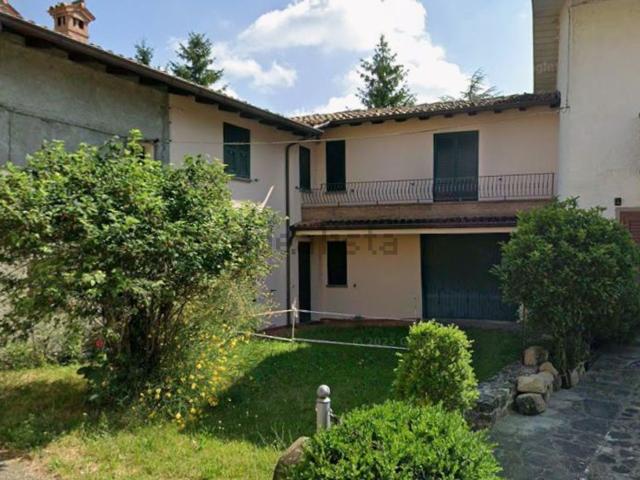 Casa in vendita a Appennino Reggiano, Re