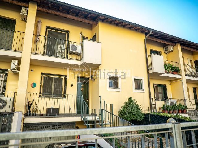 Casa in vendita a Pandino, Lombardia