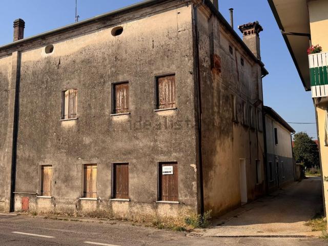 Casa in vendita a Volpago Del Montello, Veneto