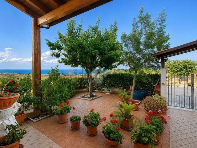 Casa in vendita a Montone, Mosciano Sant'Angelo