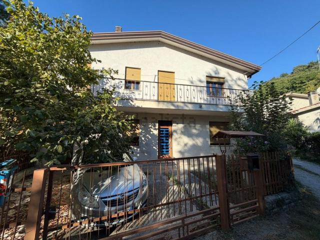 Casa in vendita a Galzignano Terme, Padova