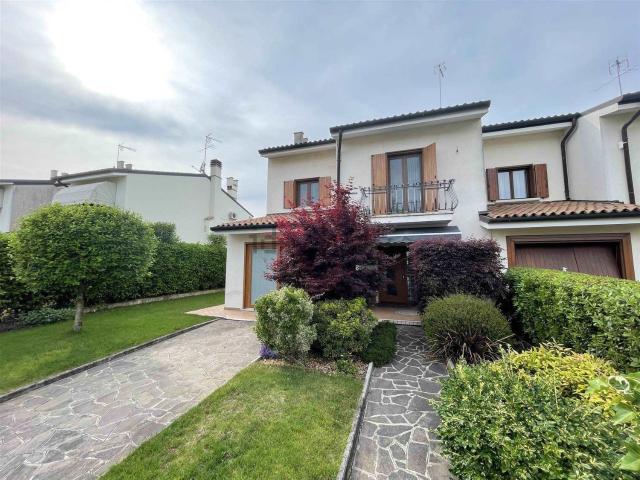 Casa in vendita a Pravisdomini, Friuli-Venezia Giulia