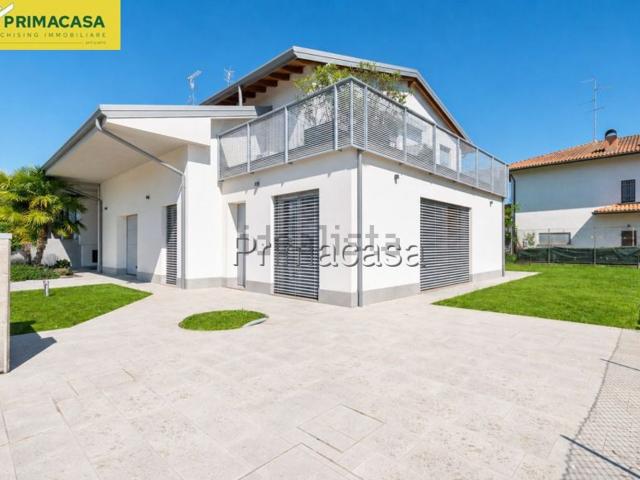 Casa in vendita a Unione delle Terre d'Argine, Novi Di Modena