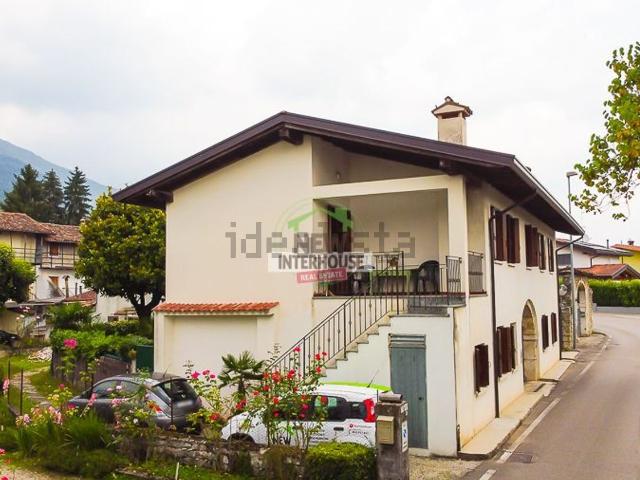 Casa in vendita a Maniagolibero, Maniago