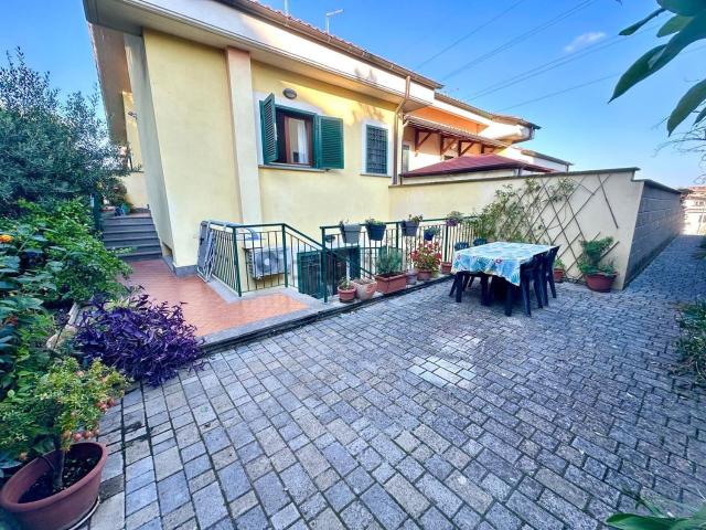 Casa in vendita a Valle Muricana, Roma