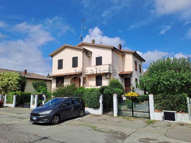 Casa in vendita a Unione dei comuni Valli del Reno, Lavino e Samoggia, Reggio Emilia