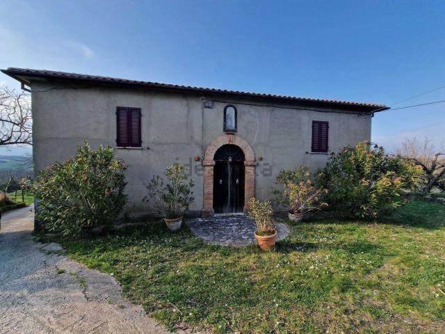 Casa in vendita a Avigliano Umbro, Terni
