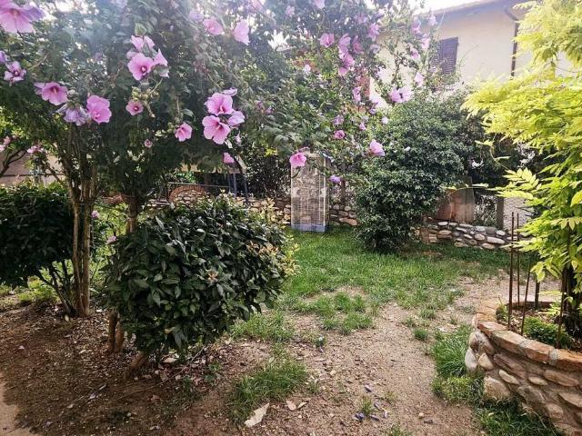 Casa in vendita a Carrara, Toscana