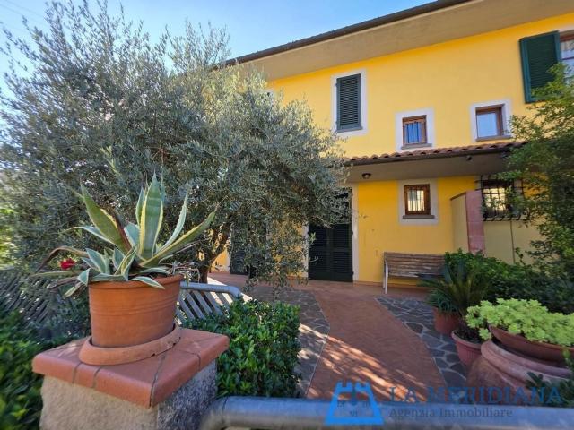 Casa in vendita a Lamporecchio, Toscana