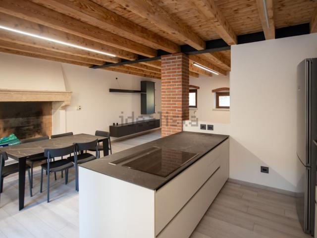 Casa in vendita a Villafranca Di Verona, Veneto