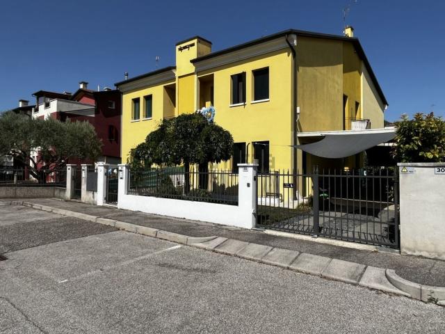 Casa in vendita a Sossano, Veneto