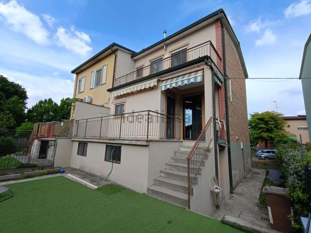 Casa in vendita a Battaglione, Cremona