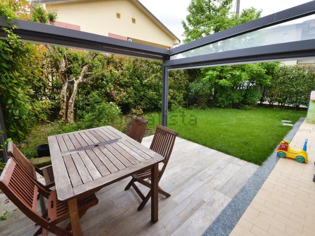 Casa in vendita a Verderio Superiore, Lombardia