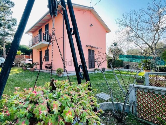 Casa in vendita a Marche, Ancona