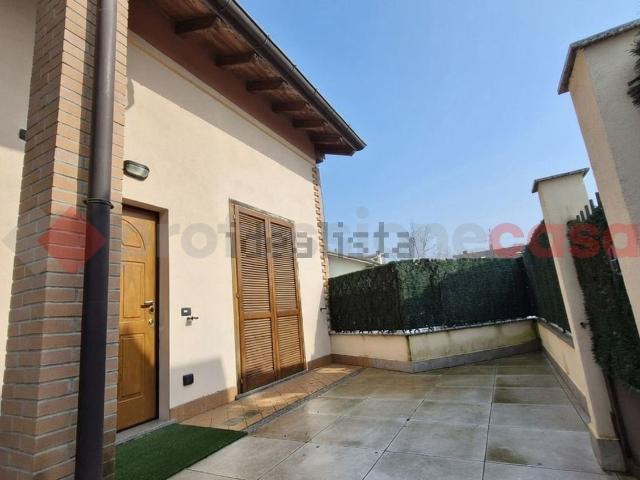 Casa in vendita a Parabiago, Lombardia