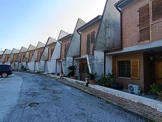 Casa in vendita a Castelforte, Lazio