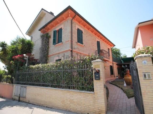 Casa in vendita a Marche, Macerata