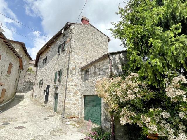 Casa in vendita a Unione dei comuni Media Valle del Serchio, Montefegatesi
