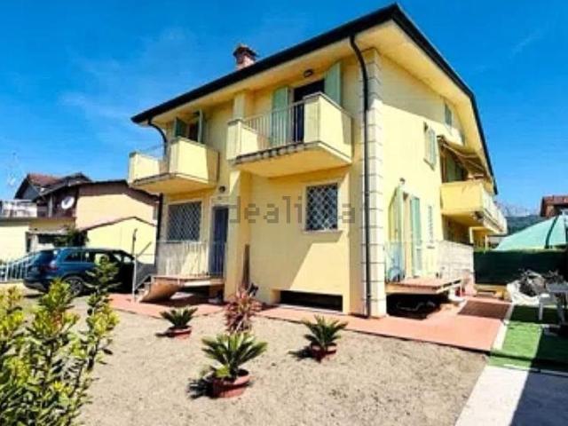 Casa in vendita a Partaccia, Massa