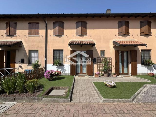 Casa in vendita a Romanengo, Lombardia