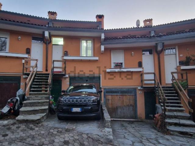 Casa in vendita a Venegono Superiore, Lombardia
