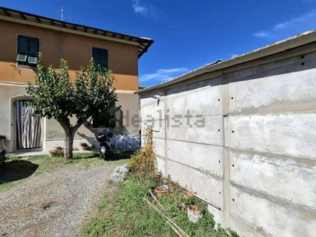 Casa in vendita a Collesalvetti, Toscana