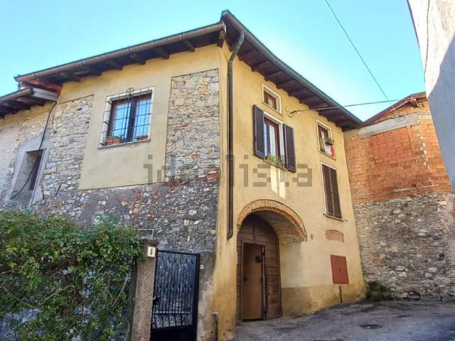 Casa in vendita a Comunità Montana Valli del Verbano, Gemonio