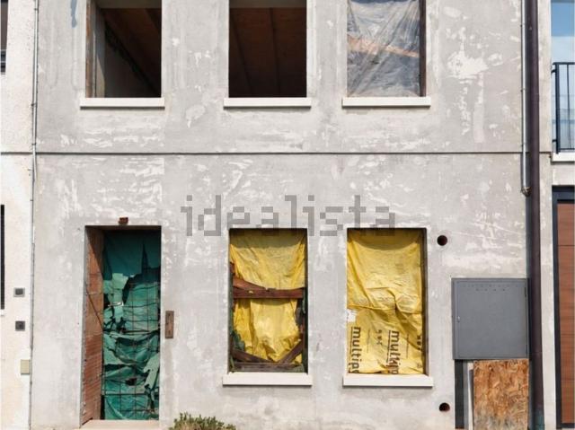 Casa in vendita a Santorso, Vicenza