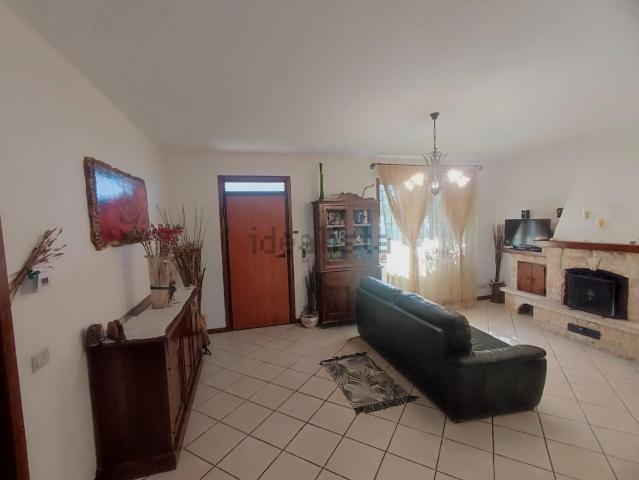 Casa in vendita a Terricciola, Toscana