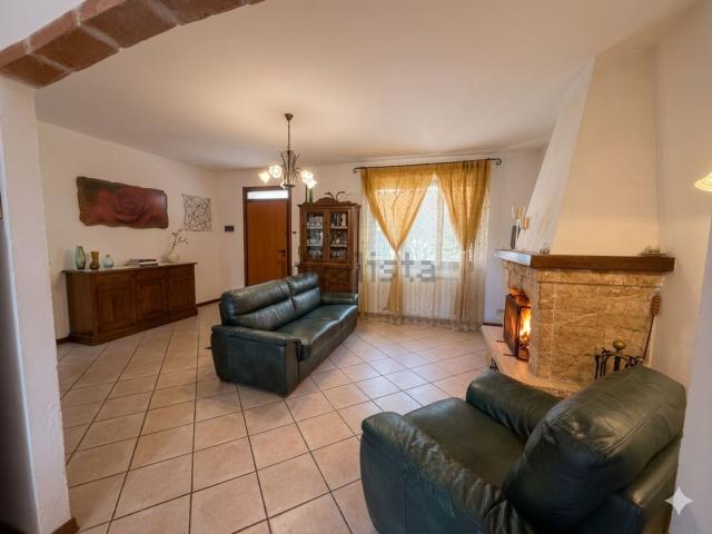 Casa in vendita a La Rosa, Terricciola