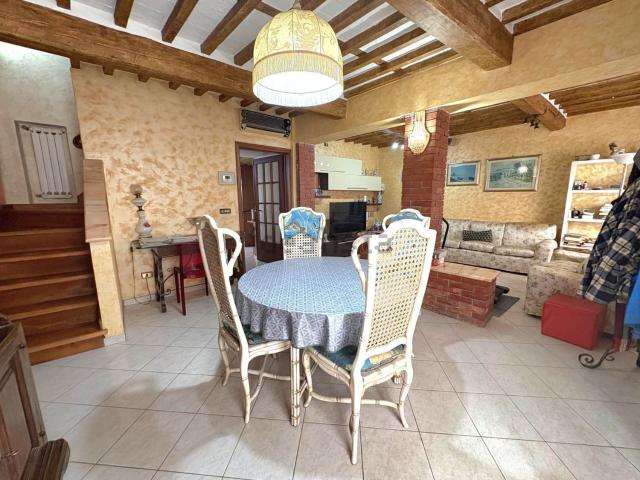 Casa in vendita a Capannori, Toscana