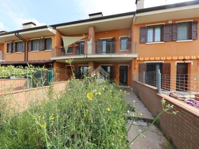 Casa in vendita a Castelletto, Roverbella