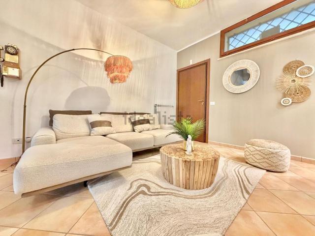 Casa in vendita a Guidonia Montecelio, Roma Capitale