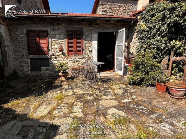 Casa in vendita a Unione di comuni Montana Lunigiana, Comano