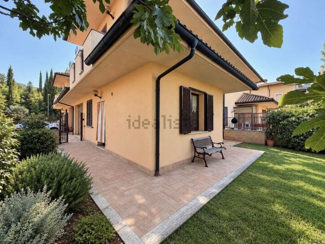 Casa in vendita a Bagni San Filippo, Castiglione d'Orcia