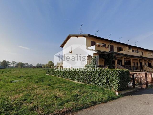 Casa in vendita a Lardirago, Lombardia