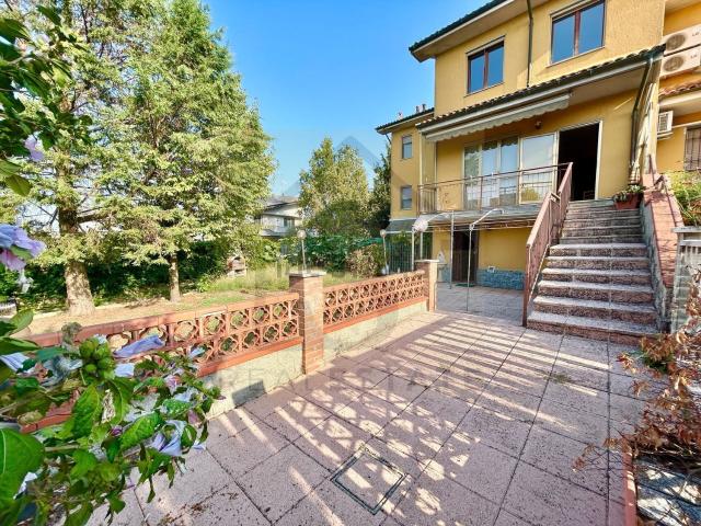 Casa in vendita a Bettola, Calvignasco
