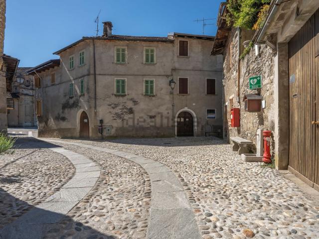 Casa in vendita a Piemonte, Novara