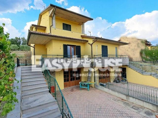 Casa in vendita a Loro Ciuffenna, Toscana