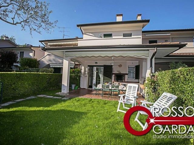 Casa in vendita a Padenghe Sul Garda, Lombardia