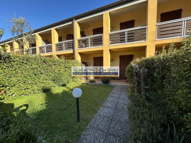 Casa in vendita a Rivoltella del Garda, Desenzano Del Garda