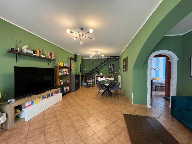 Casa in vendita a Carsoli, Abruzzo