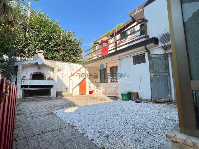 Casa in vendita a San Carlo, Marina Di Massa