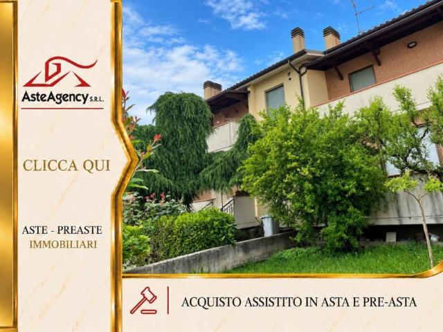 Casa in vendita a Pianello, Ostra
