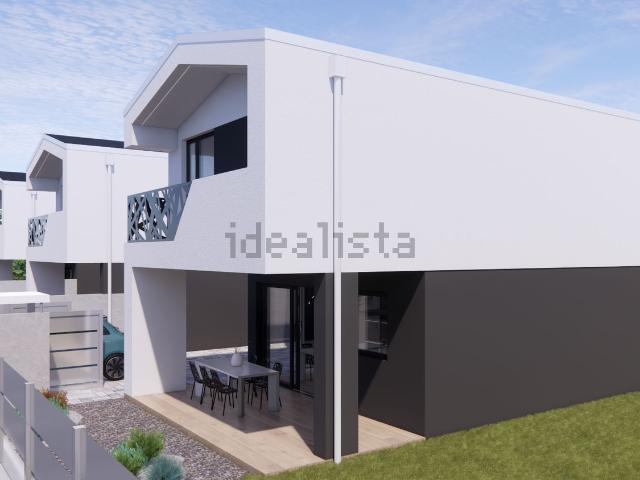 Casa in vendita a Borgomanero, Novara