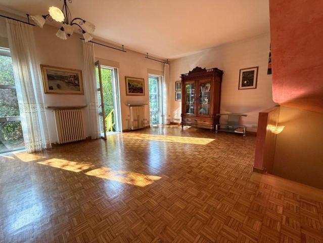 Casa in vendita a Re, Reggio Emilia
